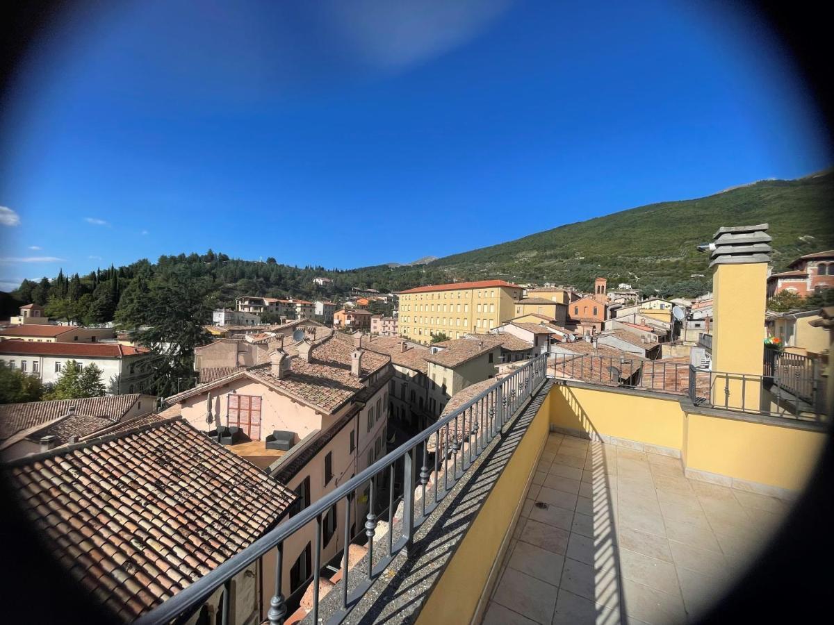 Casa Vacanze Onelia Villa Gualdo Tadino Eksteriør bilde